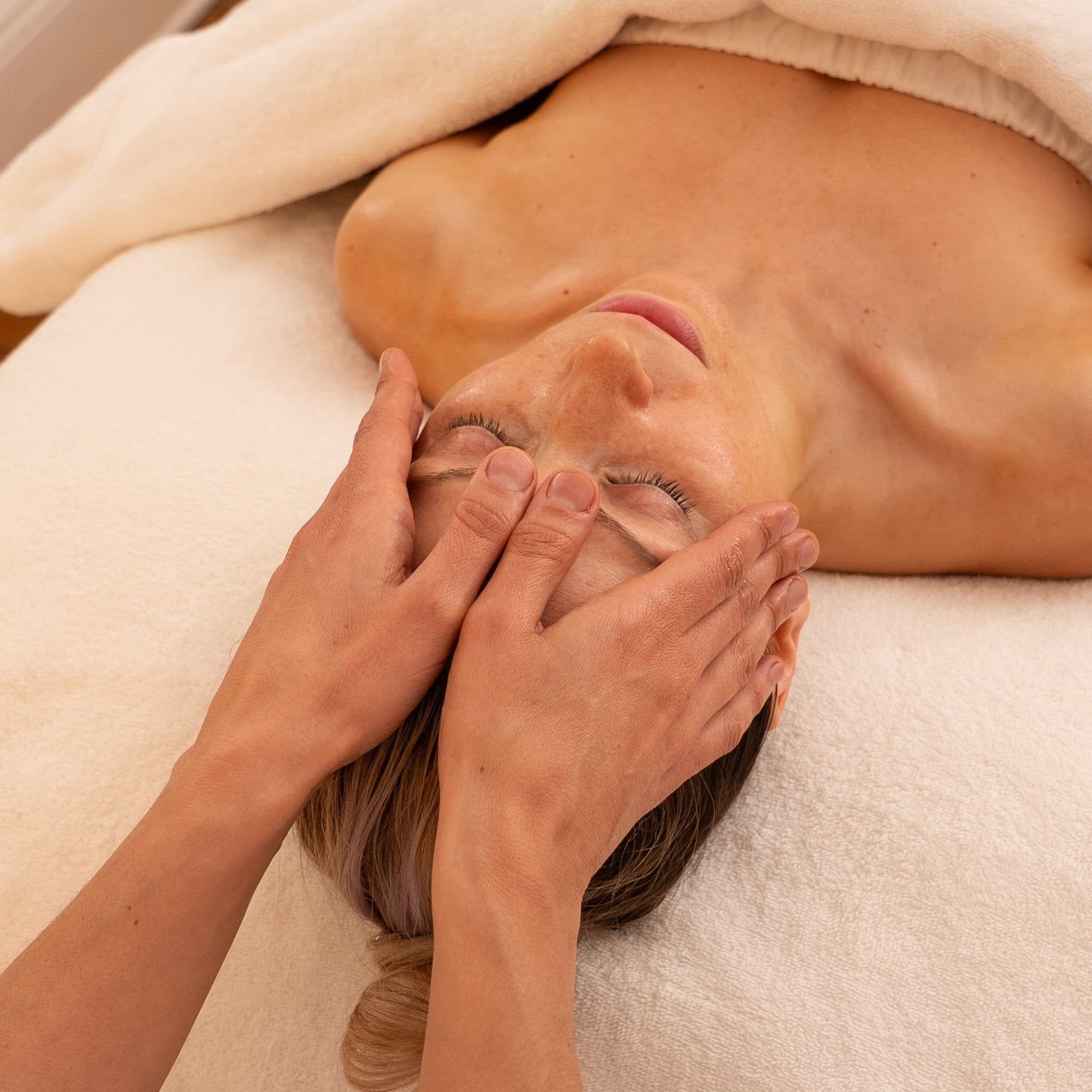 Acupuncture combined with Craniosacral Therapy